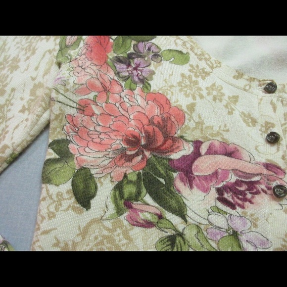 Anthropologie sweater by HWR floral pattern sz S - Picture 3 of 6